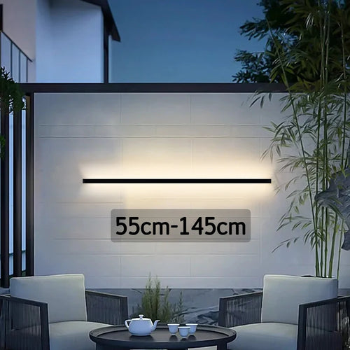 Applique murale extérieure LED IP65 100 cm, façade moderne éclairée