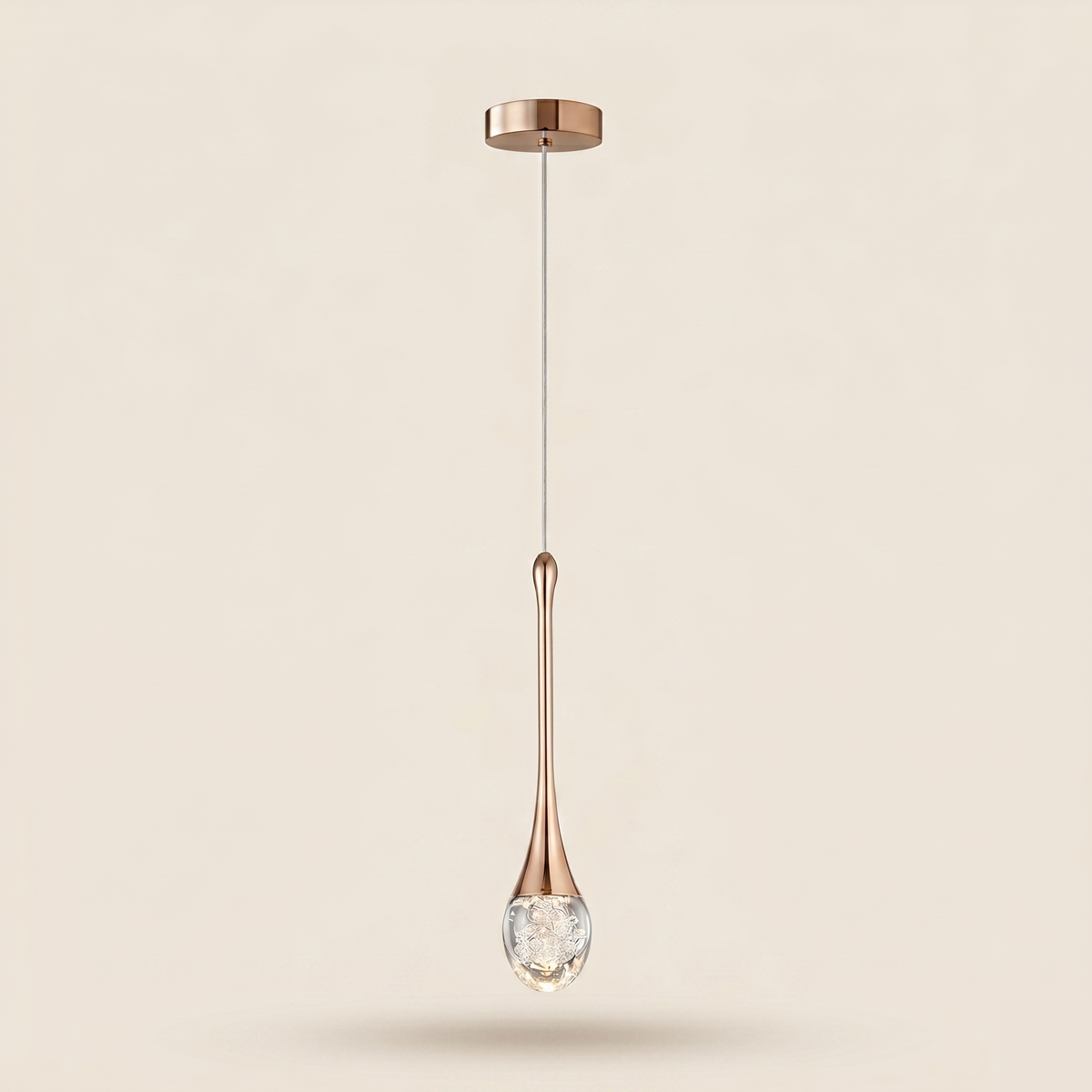 Suspension cristal soufflé et métal