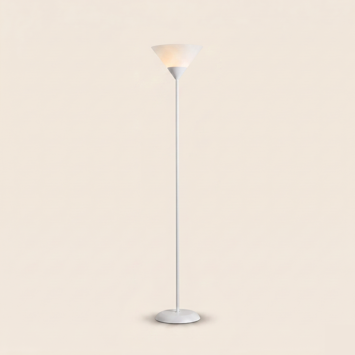 Lampadaire métal minimaliste