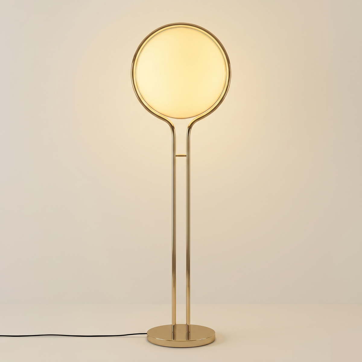 Lampadaire acrylique et métal nordique