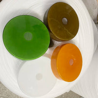 Plafonnier verre vintage E27, vue trois quarts du luminaire éteint jeu de lumière naturel