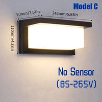 Applique murale extérieure LED capteur mouvement IP65, vue rapprochée de la structure jeu de lumière naturel