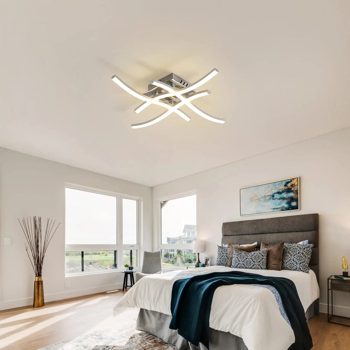 Plafonnier LED design courbé 24 W blanc neutre 4000 K, vue d'ensemble du luminaire allumé jeu de lumière naturel