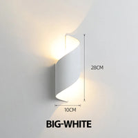Applique murale LED spirale IP65 6 modèles, installé en couloir cosy ambiance chaleureuse
