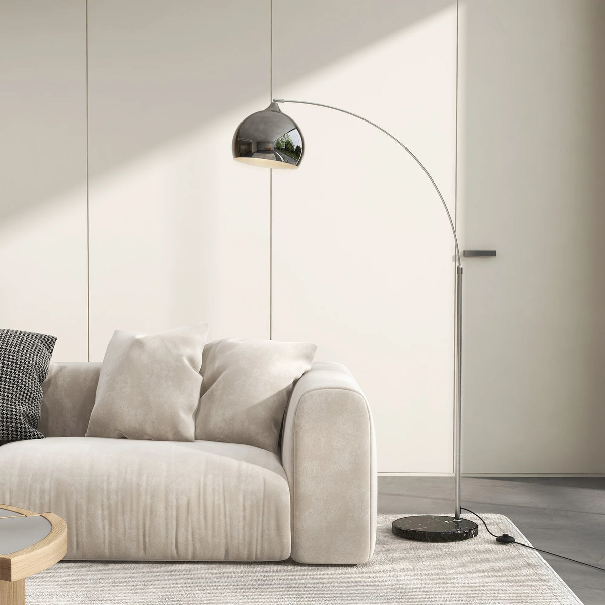 Lampadaire arc métal noir E27 40 W, vue d'ensemble du luminaire allumé jeu de lumière naturel