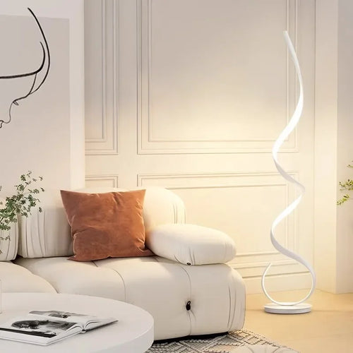 Lampadaire scandinave vertical LED blanc allumé, salon lumineux