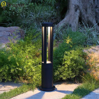 Luminaire extérieur LED IP65 jardin, installé dans extérieur contemporain ambiance chaleureuse