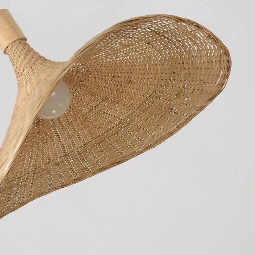 Suspension rotin bambou tressée E27, détail du diffuseur lumineux