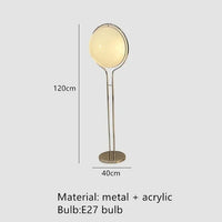 Lampadaire format F haut 160 cm, silhouette élancée salon lumineux