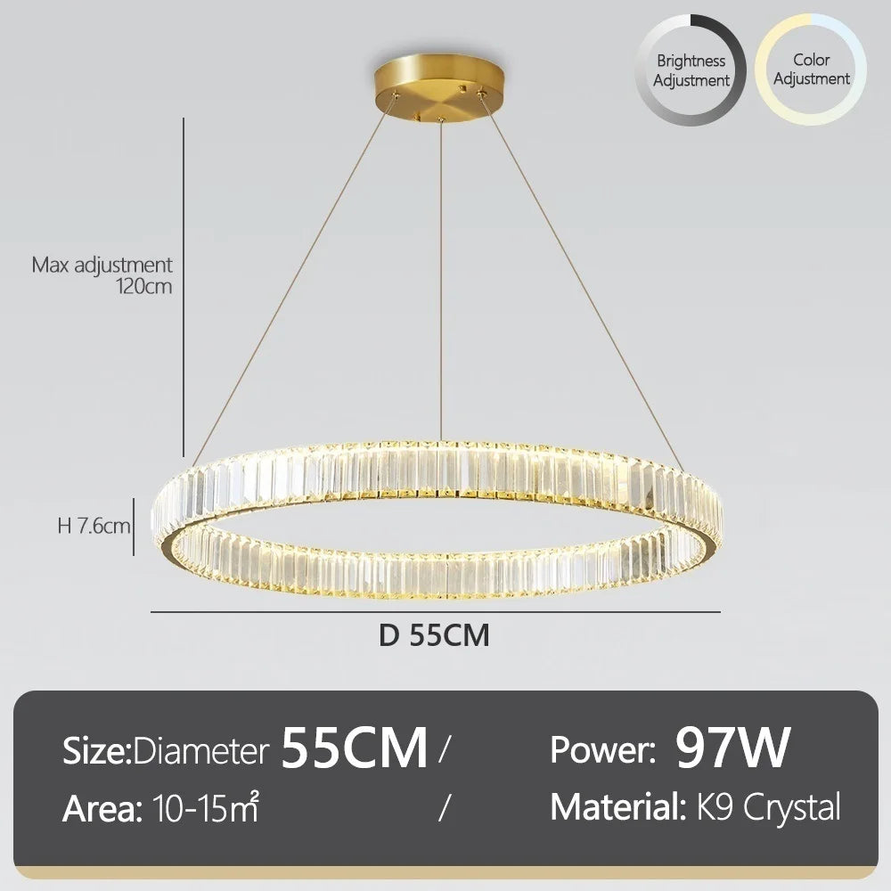 Vue trois quarts du lustre cristal LED doré 36 cm