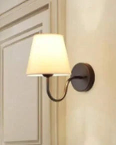 Applique murale tissu rétro, vue rapprochée de la structure jeu de lumière naturel