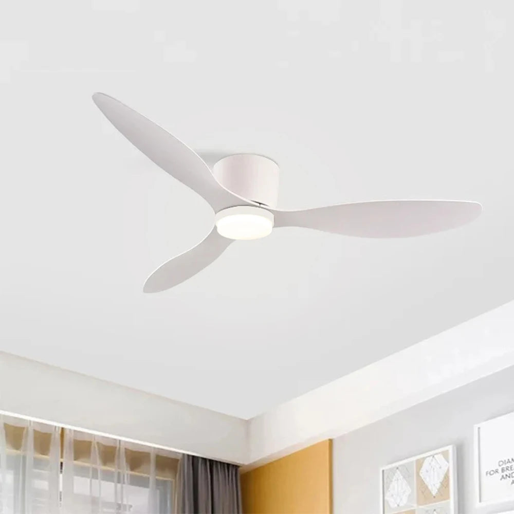 Ventilateur plafond LED blanc 105 cm dans une cuisine ouverte