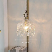 Lustre rétro français verre E14, installé en salon cosy ambiance chaleureuse