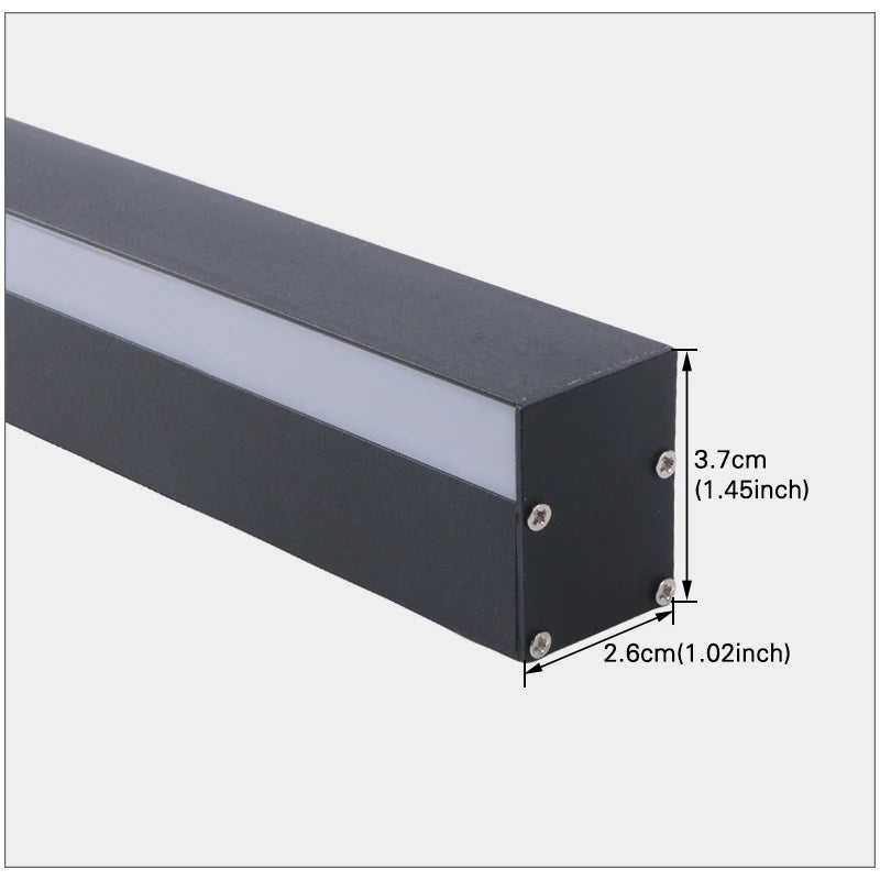 Applique LED IP65 120 cm installée le long d'un porche en bois