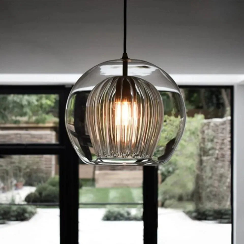 Rosace de plafond et câble textile noir de la suspension loft