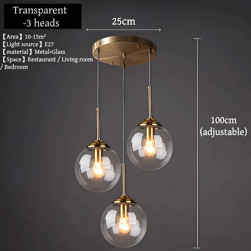 Détail des reflets internes du verre soufflé teinté ambré