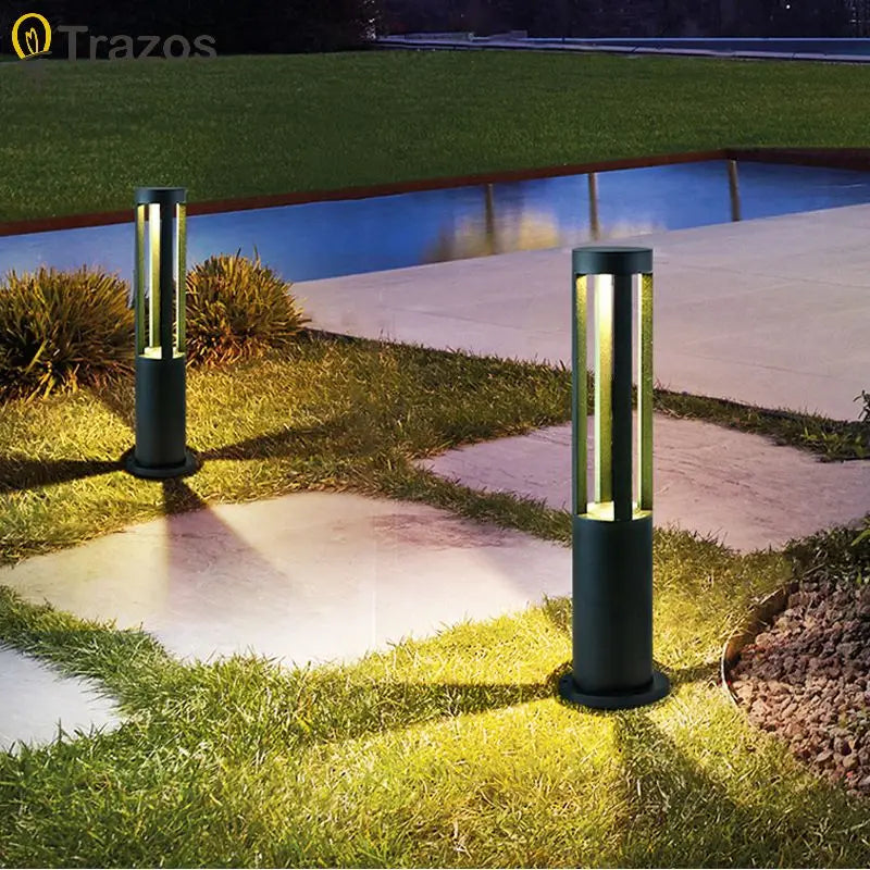 Luminaire extérieur LED IP65 jardin, ambiance soir au-dessus d'une table ambiance chaleureuse