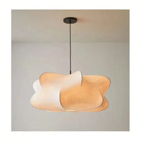 Vue trois quarts de la suspension wabi-sabi 50 cm en lumière chaude