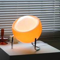 Lampe de chevet Bauhaus verre LED USB tactile, détail de la finition et du matériau