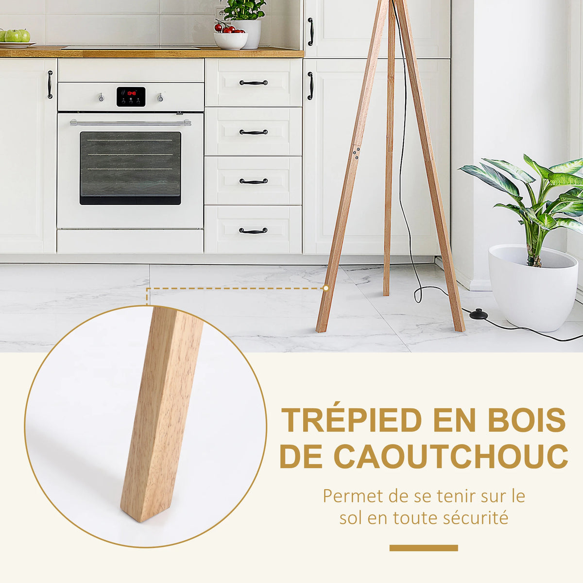Lampadaire trépied scandinave bois E27 40 W beige, ambiance soir au-dessus d'une table ambiance chaleureuse