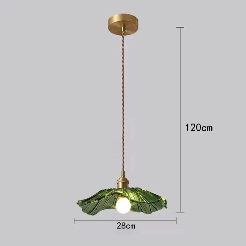 Suspension fleur vintage verre coloré E27, ambiance soir au-dessus d'une table