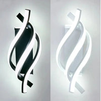 Applique murale LED ligne moderne, installé dans chambre contemporain ambiance chaleureuse