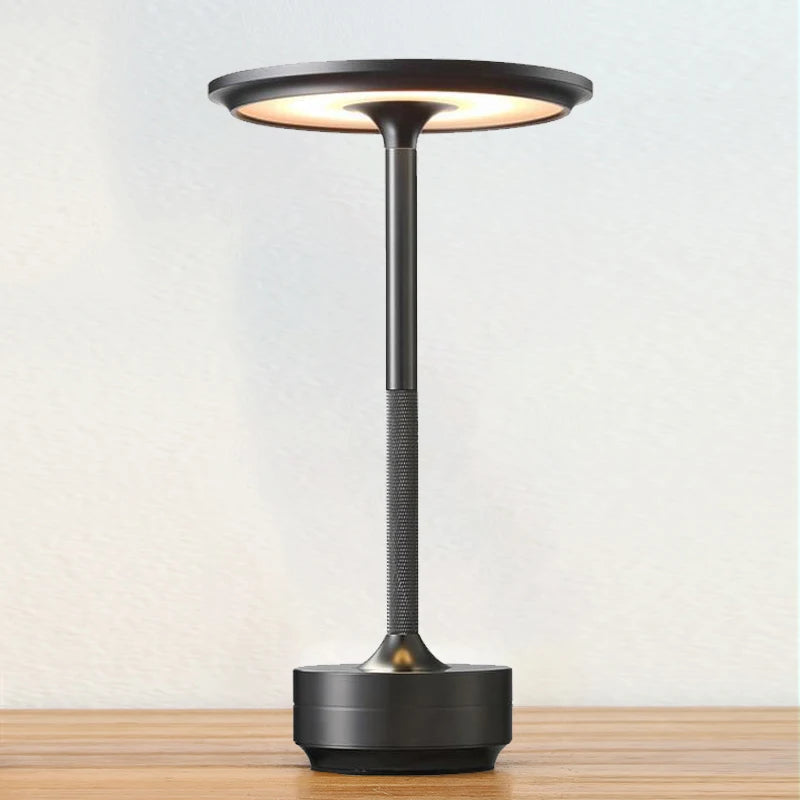 Cinq coloris de la lampe de chevet aluminium alignés