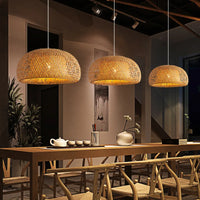 Lustre lanterne rotin bambou tressé E27 30 cm, détail de la finition et du matériau