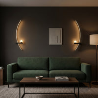 Applique Arc, en lueur sur un mur profond, allumée