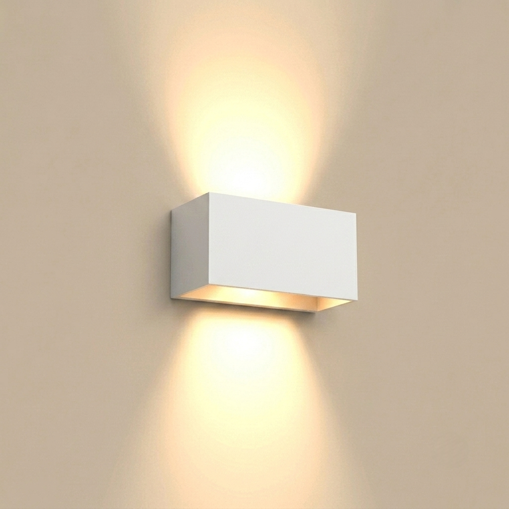 Applique murale IP65 intérieur extérieur blanc 24 W sur fond beige