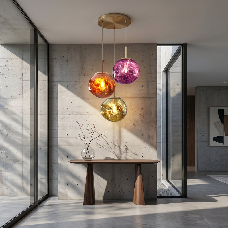 Suspension Mercure, dans une villa d'architecte, allumée